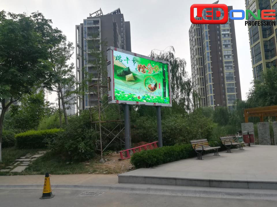 Màn hình Led ngoài trời cho-thue-man-hinh-led3
