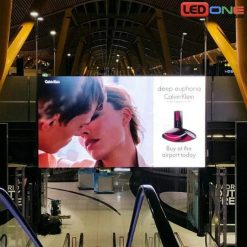 Màn Hình LED P1.53 Trong Nhà: Giải Pháp Hiển Thị Sắc Nét Cho Mọi Không Gian (2025) - LEDONE