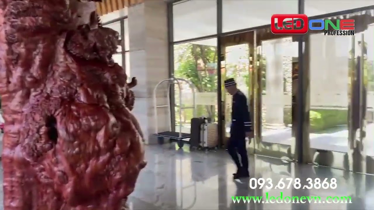 Lắp đặt màn hình quảng cáo 49 inch tại Rosa Alba Resort & Villas Tuy Hòa - Giải pháp LEDONE Miền Nam cho khu nghỉ dưỡng cao c