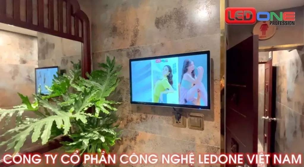 Lắp đặt màn hình quảng cáo LCD 22 inch Wifi Nhà Hàng Lẩu Cua, Hà Nội