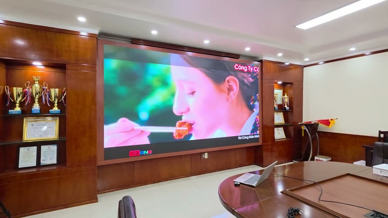 Thi công màn hình LED P2.5 trong phòng họp tại Xí Nghiệp Xăng Dầu K131 - Dự án thầu do LEDONE Miền Nam đảm nhiệm